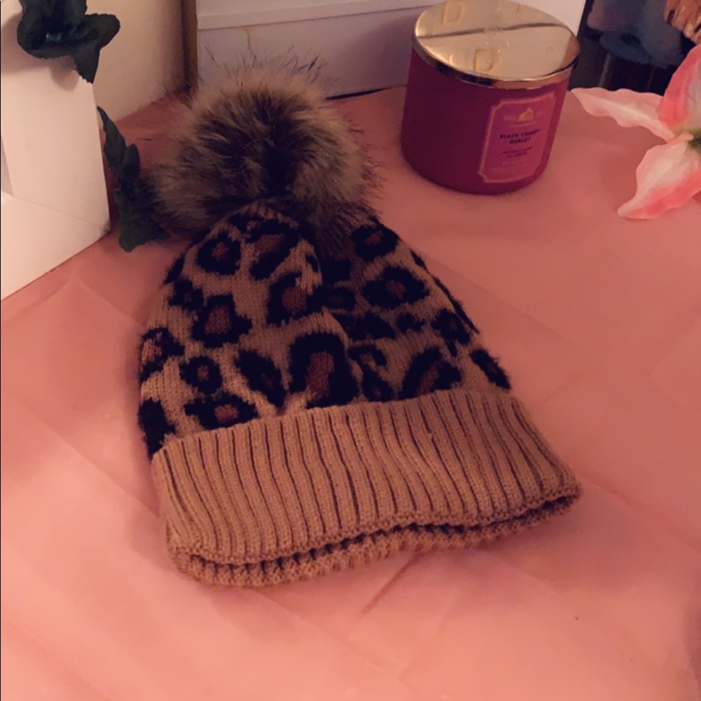 Cheetah Pom Pom beanie